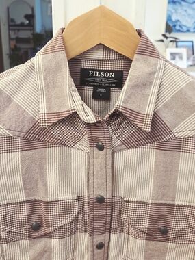 Filson Men's Plaid Snap-Front Flannel Shirt In Brown And Dark Red (S) GUC